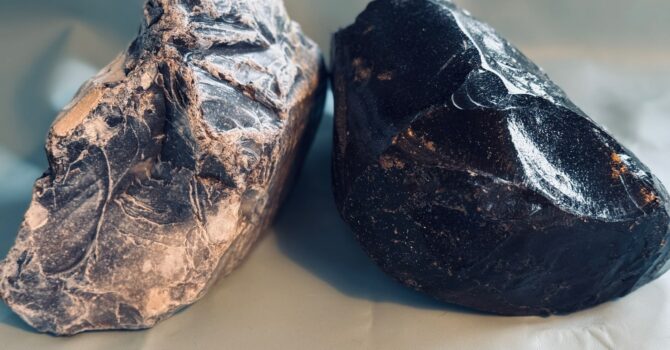 Flint und Obsidian